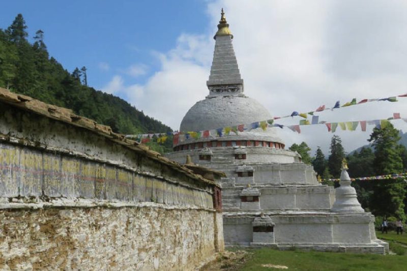 Chendebji Chorten